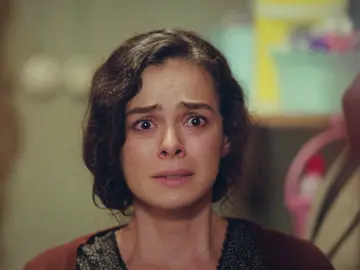 El ansiado momento del reencuentro: Bahar abre la puerta a Sarp El ansiado momento del reencuentro: Bahar abre la puerta a Sarp