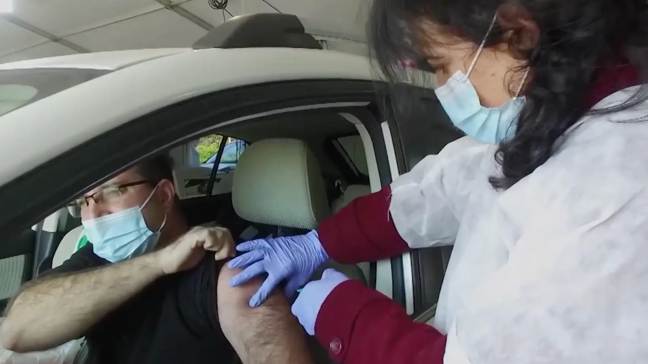 Israel vacuna desde el coche contra el coronavirus Coronavirus