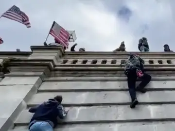 El Congreso de Estados Unidos recrimina a Facebook, Twitter y Google su papel durante el asalto al Capitolio El Congreso de Estados Unidos recrimina a Facebook, Twitter y Google su papel durante el asalto al Capitolio