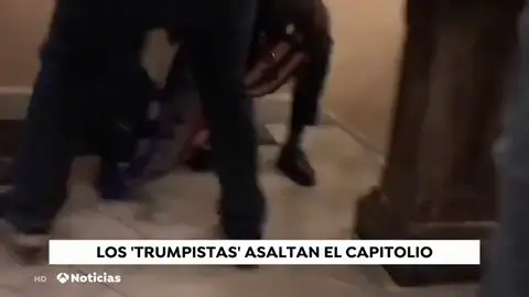 Una mujer, en estado crítico tras recibir un impacto de bala en el asalto al Capitolio de EEUU Una mujer, en estado crítico tras recibir un impacto de bala en el asalto al Capitolio de EEUU