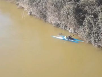 Dos piragüistas rescatan a un hombre que se lanzó al río Pisuerga en Valladolid