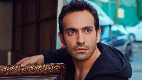 Demir traiciona a Ugur y pierde la confianza de Candan Demir traiciona a Ugur y pierde la confianza de Candan