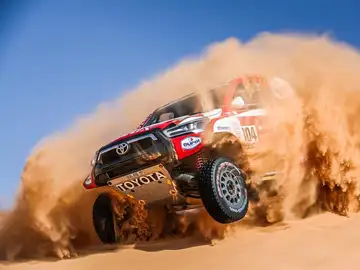 De Villiers y Benavides ganan en otra mala etapa en el Rally Dakar para Carlos Sainz y Barreda De Villiers y Benavides ganan en otra mala etapa en el Rally Dakar para Carlos Sainz y Barreda