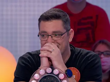 Las lágrimas de Luis con el “hasta luego” de la regidora: “Eres la leche” Las lágrimas de Luis con el “hasta luego” de la regidora: “Eres la leche”