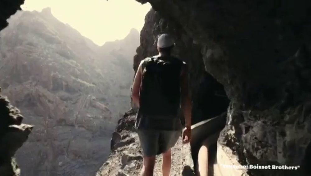 Denuncian a los youtubers Boisset Brothers por caminar por un entorno protegido: "La ruta más peligrosa de Tenerife" 