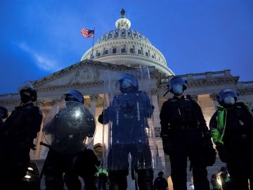 Asalto al Capitolio y última hora de los disturbios, en directo: últimas noticias de Estados Unidos hoy