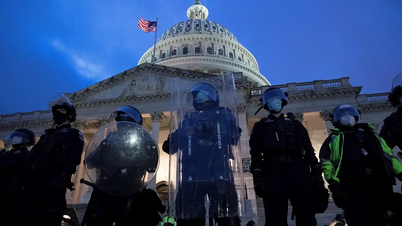 Asalto al Capitolio y &uacute;ltima hora de los disturbios, en directo: &uacute;ltimas noticias de Estados Unidos hoy