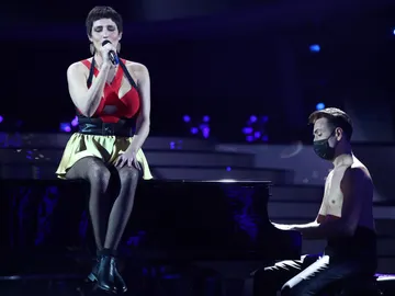 Rocío Madrid emociona al ritmo de ‘Me cuesta tanto olvidarte’ de Mecano en la Gran Final Rocío Madrid emociona al ritmo de ‘Me cuesta tanto olvidarte’ de Mecano en la Gran Final