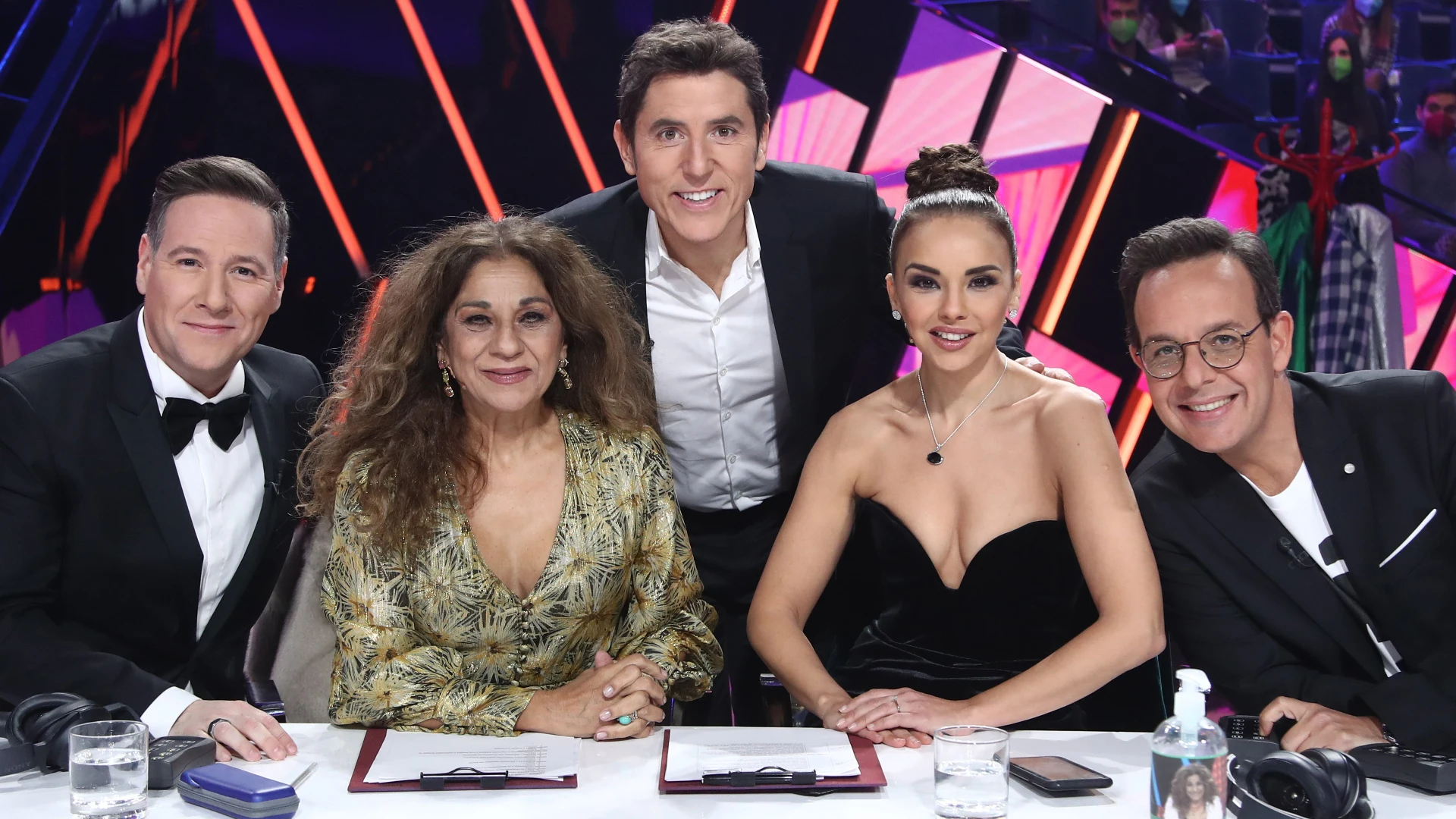 Manel Fuentes junto al jurado de 'Tu cara me suena' Manel Fuentes junto al jurado de 'Tu cara me suena'