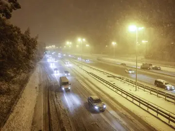 Nieve en Madrid, carreteras cortadas y estado del tráfico por el temporal filomena en España Nieve en Madrid, carreteras cortadas y estado del tráfico por el temporal filomena en España