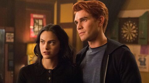 Camila Mendes y KJ Apa en 'Riverdale' como Veronica y Archie