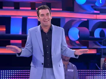 ‘Pitingo’, la nueva raza de perro creada por Arturo Valls en ‘¡Ahora caigo!’ ‘Pitingo’, la nueva raza de perro creada por Arturo Valls en ‘¡Ahora caigo!’
