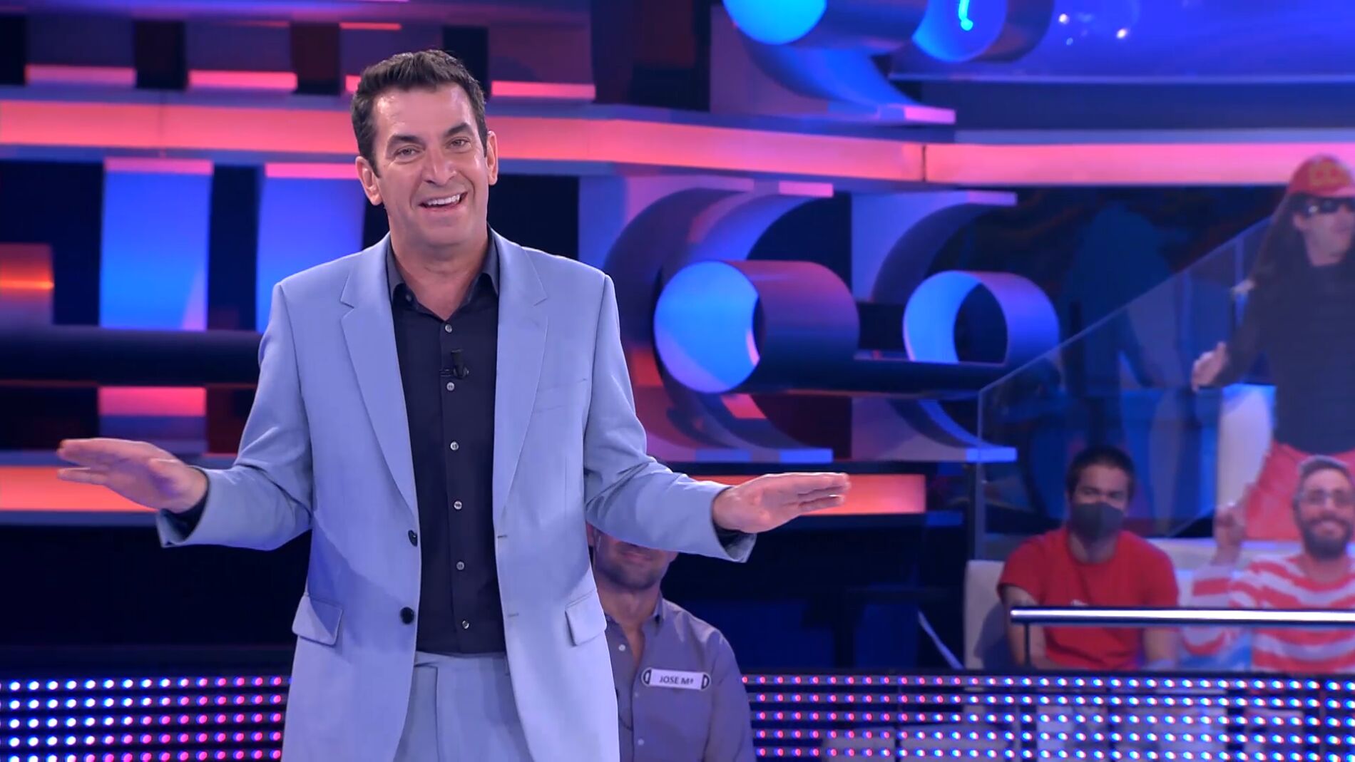 ‘Pitingo’, la nueva raza de perro creada por Arturo Valls en ‘¡Ahora caigo!’