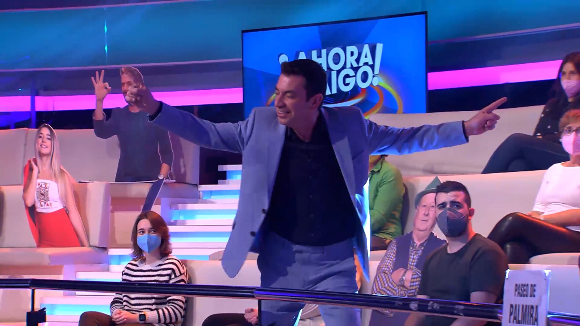 Arturo Valls sorprendido ante la falta del cultura musical del p&uacute;blico de &lsquo;&iexcl;Ahora caigo!&rsquo;