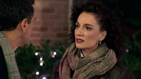Estefanía, desesperada a Abel: “Todo lo que siento por ti es verdad” Estefanía, desesperada a Abel: “Todo lo que siento por ti es verdad”