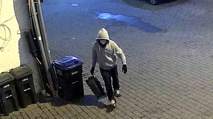 El FBI ofrece una recompensa de 50.000 d&oacute;lares por el sospechoso acusado de colocar explosivos el d&iacute;a del asalto al Capitolio 