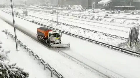 Estado de las carreteras en España por el temporal de nieve y frío de Filomena, streaming en directo Estado de las carreteras en España por el temporal de nieve y frío de Filomena, streaming en directo