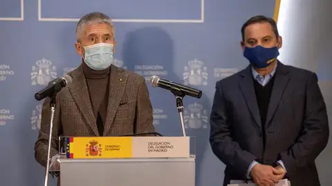El Gobierno pide permanecer en los domicilios porque "la situación es grave" por el temporal de Filomena El Gobierno pide permanecer en los domicilios porque "la situación es grave" por el temporal de Filomena