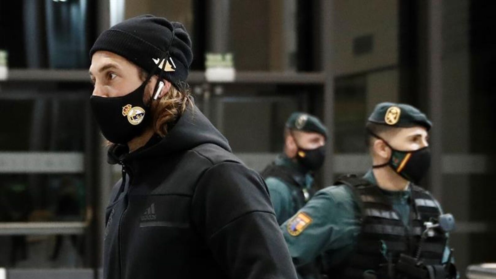 Enfado e incredulidad del Real Madrid tras su odisea para viajar a Pamplona en pleno temporal de Filomena