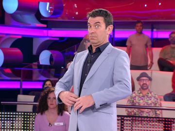 Arturo Valls alucina con los inodoros de la casa de un concursante: "Yo no voy a poner el culo ahí"