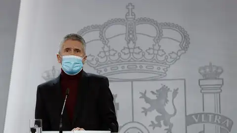 El ministro de Interior, Fernando Grande Marlaska Fernando Grande-Marlaska alerta: "La nieve y las heladas se pueden convertir en una trampa para vehículos y ciudadanos"