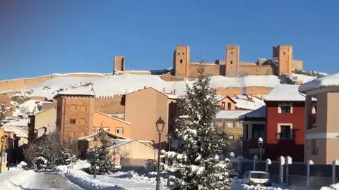 El alcalde de Molina de Aragón tras el récord de frío de 25 grados bajo cero: "Se congelan las pestañas" El alcalde de Molina de Aragón tras el récord de frío de 25 grados bajo cero: "Se congelan las pestañas"
