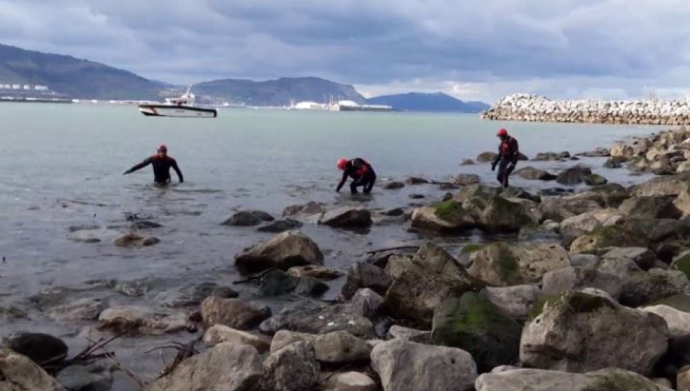 Encuentran restos humanos en una playa de Vizcaya