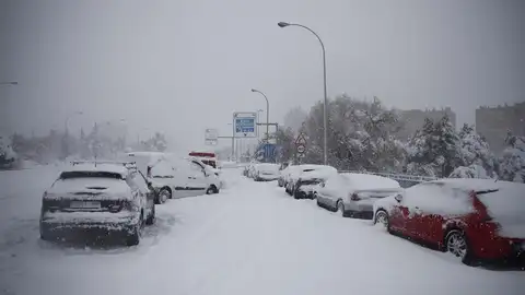 Coches atrapados por la nieve Coches atrapados por la nieve