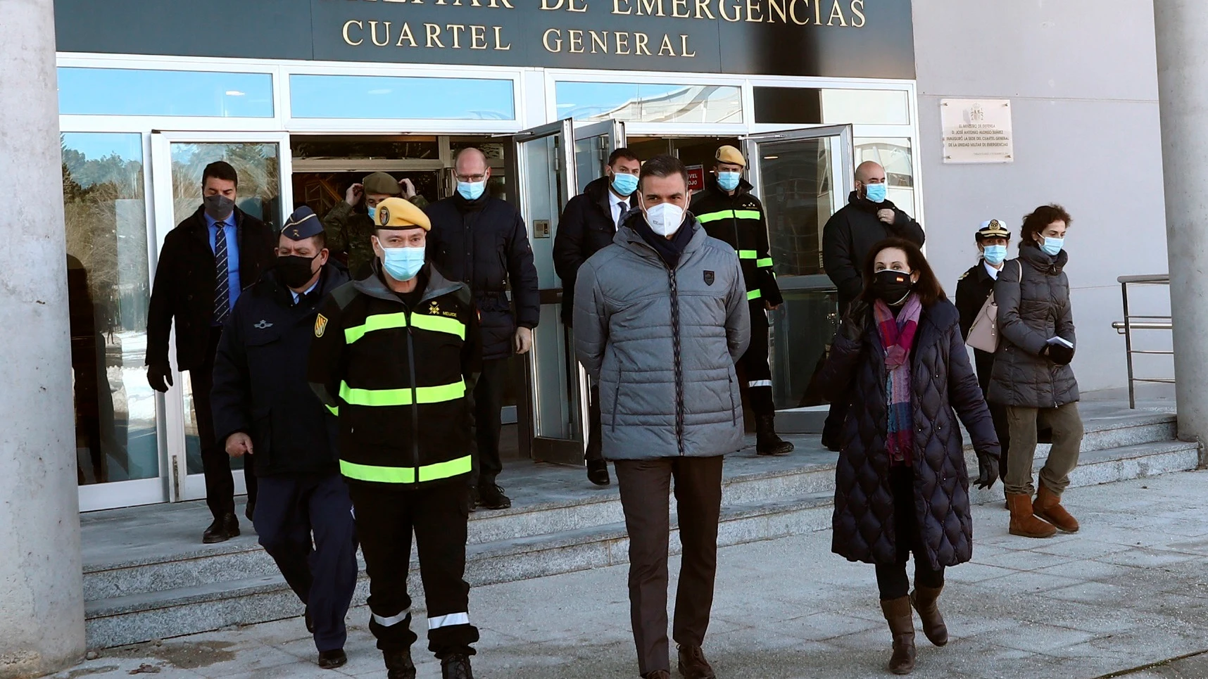 Pedro S&aacute;nchez y Margarita Robles visitan la base de la UME en Torrej&oacute;n de Ardoz