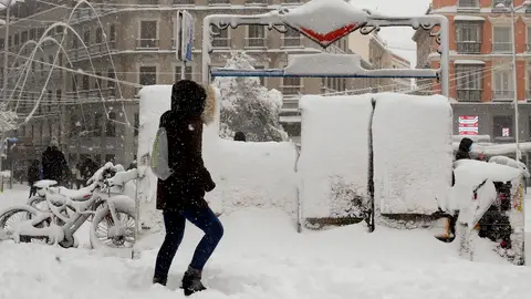 Consejos para evitar caídas en la nieve: "Hay que caminar como un pingüino", recomiendan los expertos Consejos para evitar caídas