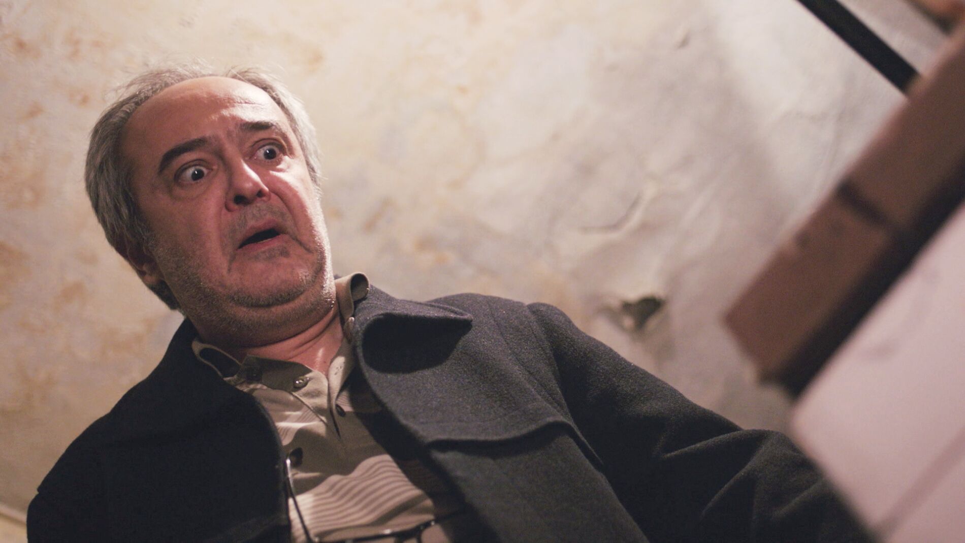 Sangre en la cafeter&iacute;a de Arif: Enver se teme lo peor