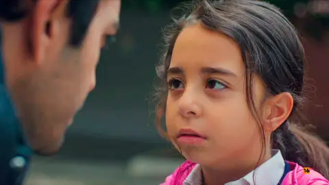 Öykü, a punto de confesar a Demir su secreto Öykü, a punto de confesar a Demir su secreto