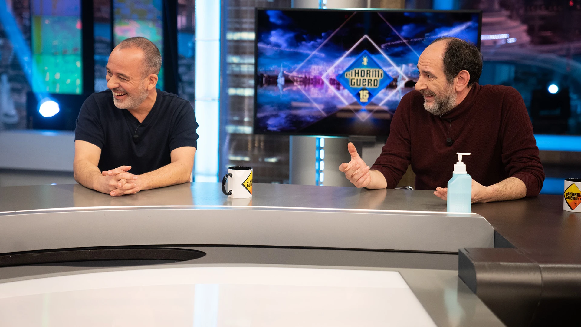 Las sinceras palabras de Karra Elejalde hacia Javier Gutiérrez: "Cuando trabajas con un actor grande, tu trabajo sale mejor" Las sinceras palabras de Karra Elejalde hacia Javier Gutiérrez: "Cuando trabajas con un actor grande, tu trabajo sale mejor"