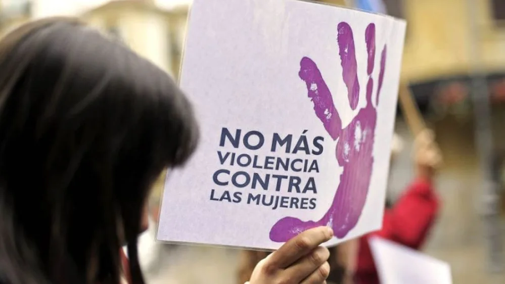 Un hombre mata a su pareja de un disparo en Málaga y luego se suicida Un hombre mata a su pareja de un disparo en Málaga y luego se suicida