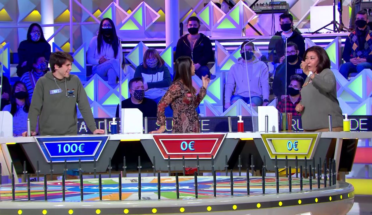 Elena se lanza a cantar y hace peligrar a Joaquín: “Te van a quitar el puesto” Elena se lanza a cantar y hace peligrar a Joaquín: “Te van a quitar el puesto”