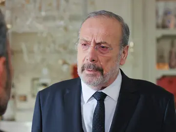La cruel decisión de Suat: dejar que Nezir secuestre a Bahar y a sus hijos... y que mate a Sarp La cruel decisión de Suat: dejar que Nezir secuestre a Bahar y a sus hijos... y que mate a Sarp