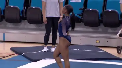 Nia Dennis, la nueva sensación de la gimnasia estadounidense al ritmo de Beyoncé, Kendrick Lamar o 2Pac Nia Dennis, la nueva sensación de la gimnasia estadounidense al ritmo de Beyoncé, Kendrick Lamar o 2Pac