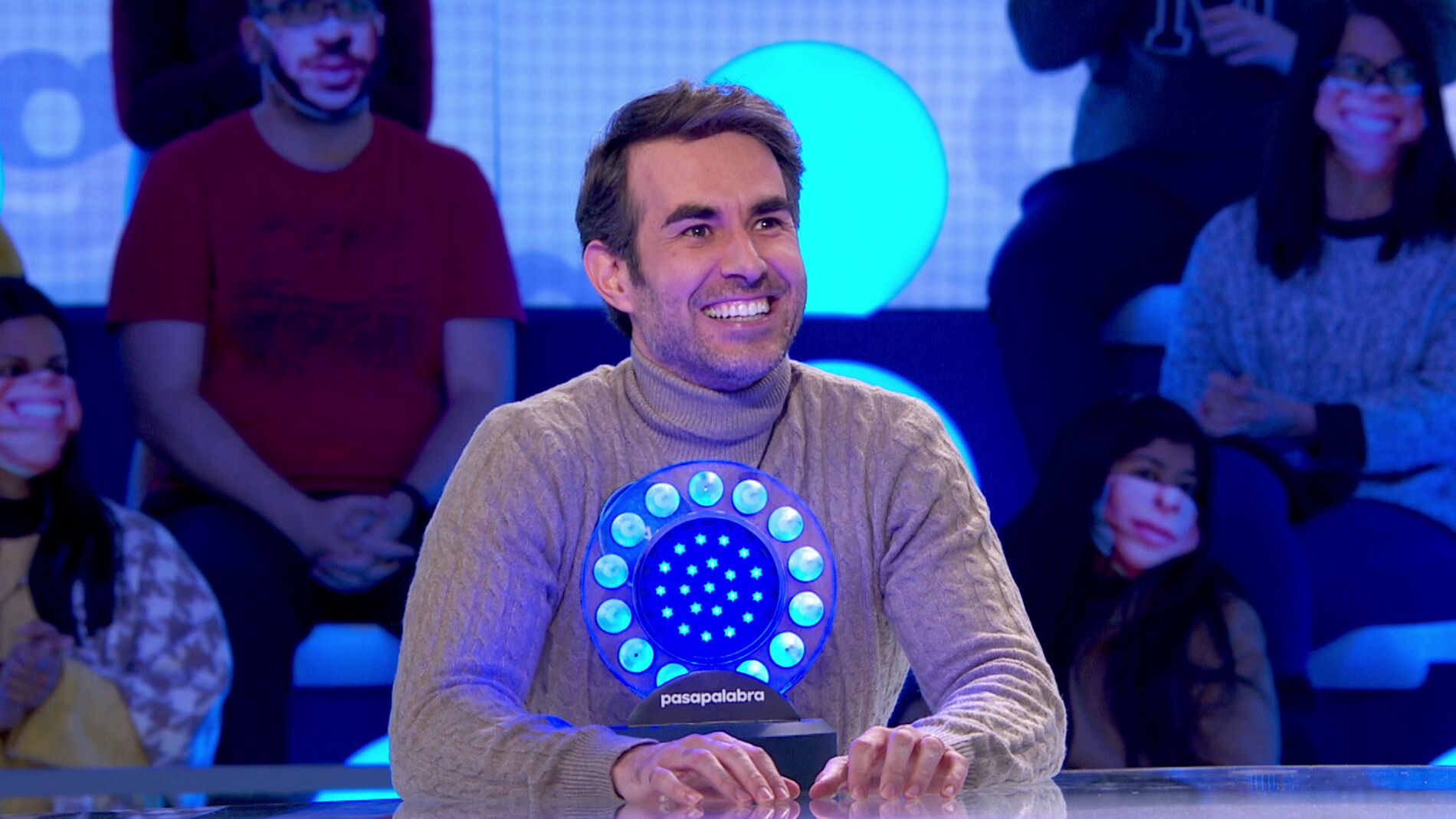 M&oacute;nica Naranjo, Camela y El Fary se unen en la peculiar versi&oacute;n de &lsquo;Des&aacute;tame&rsquo; de Dani Muriel