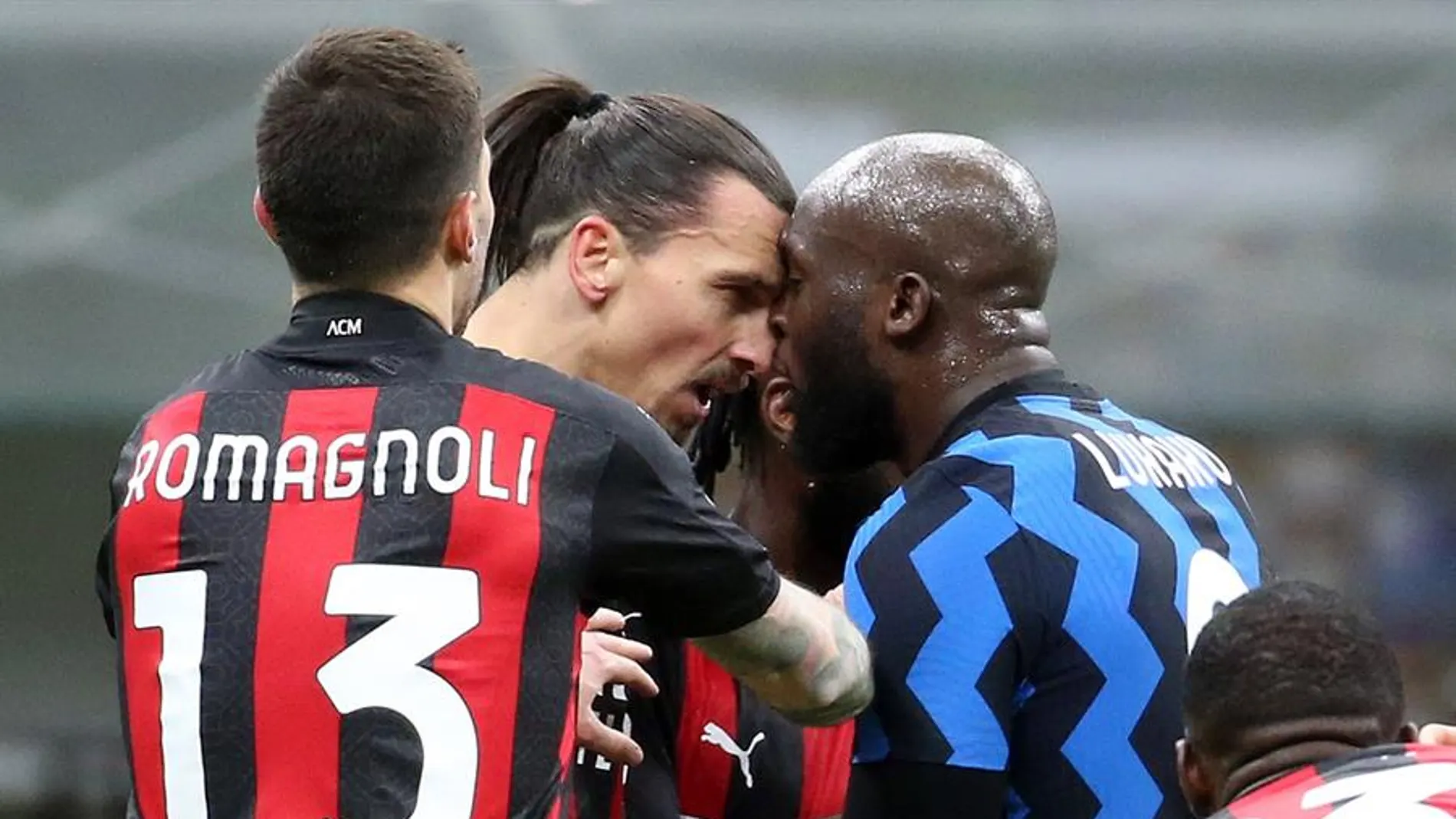 Ibrahimovic contra Lukaku, choque de titanes: "Os jodo a ti y a tu mujer" Ibrahimovic contra Lukaku, choque de titanes: "Os jodo a ti y a tu mujer"