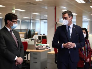Los líderes nacionales acompañan a sus candidatos en el arranque de la campaña de las elecciones en Cataluña