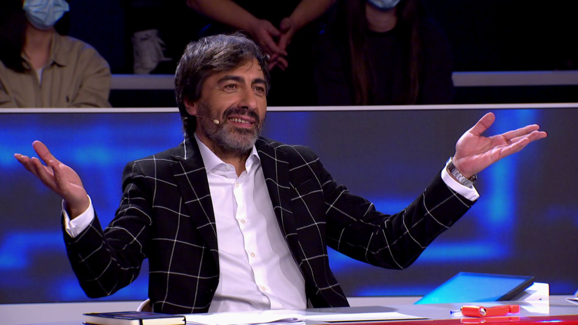 Juan del Val a Santiago Segura