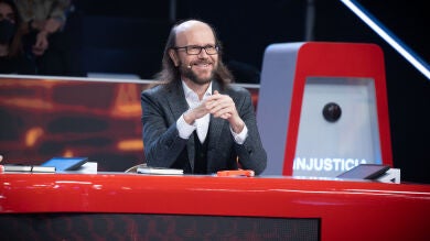 Santiago Segura, tras el desafío de Jorge Sanz: “Jorge es más de bebérselas que de subirse a ellas”