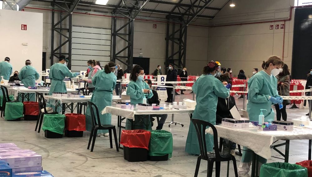 Cribado masivo de pruebas de coronavirus en el Instituto Ferial de Vigo