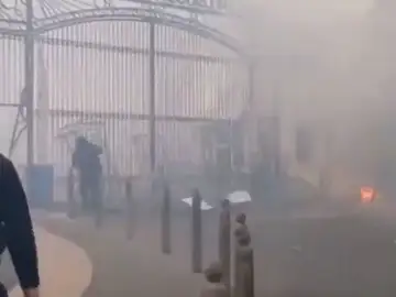 Los ultras del Marsella agreden y roban a Álvaro González y prenden fuego a la ciudad deportiva del club Los ultras del Marsella agreden y roban a Álvaro González y prenden fuego a la ciudad deportiva del club