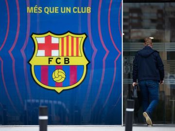 El Barcelona niega "categóricamente" que haya filtrado el contrato de Leo Messi y anuncia acciones legales