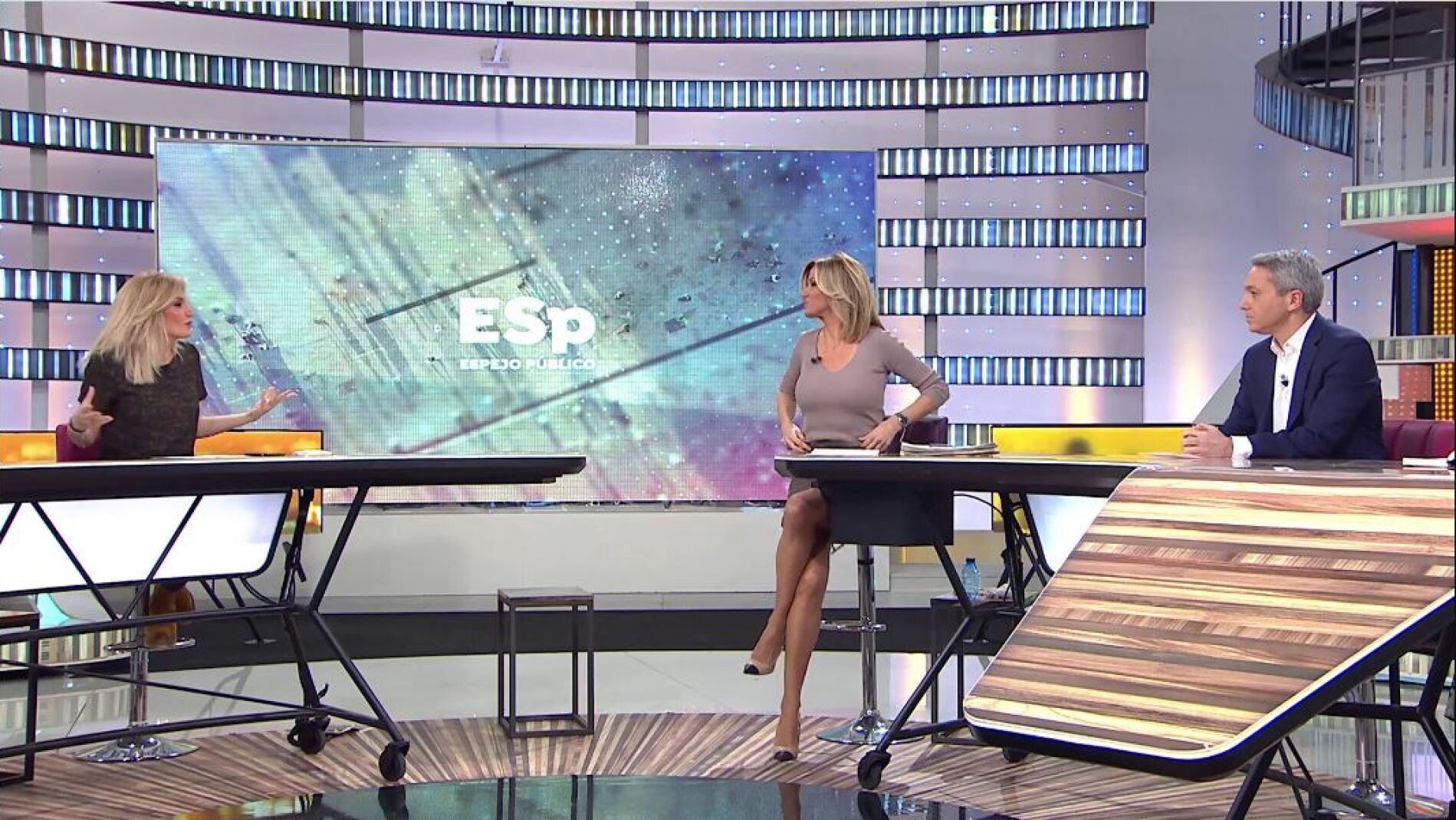 Vicente Vall&eacute;s y Sandra Golpe en Espejo P&uacute;blico.