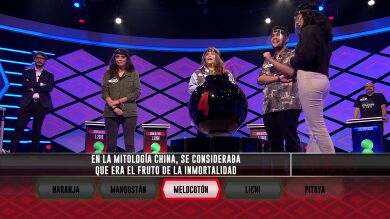 ¡Excelente! El descarte del equipo ‘Neon glitter’ al son del “Pito, pito…”