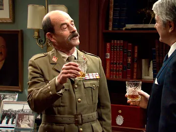 ¿Qué misteriosa relación hay entre Juan y Beltrán? ¿Qué misteriosa relación hay entre Juan y Beltrán?