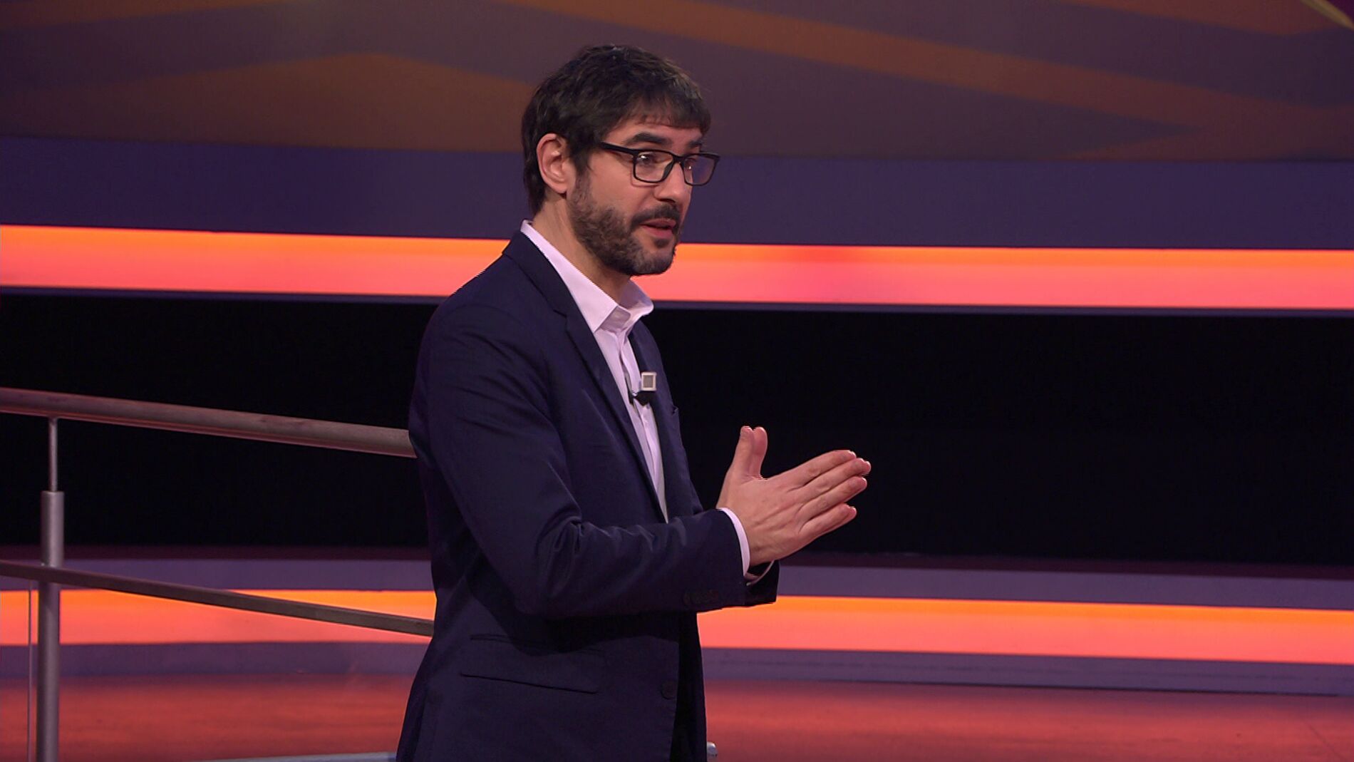 &ldquo;Una pregunta que jam&aacute;s pens&eacute; que har&iacute;a&rdquo;: Juanra Bonet se sorprende a s&iacute; mismo en &lsquo;&iexcl;Boom!&rsquo;