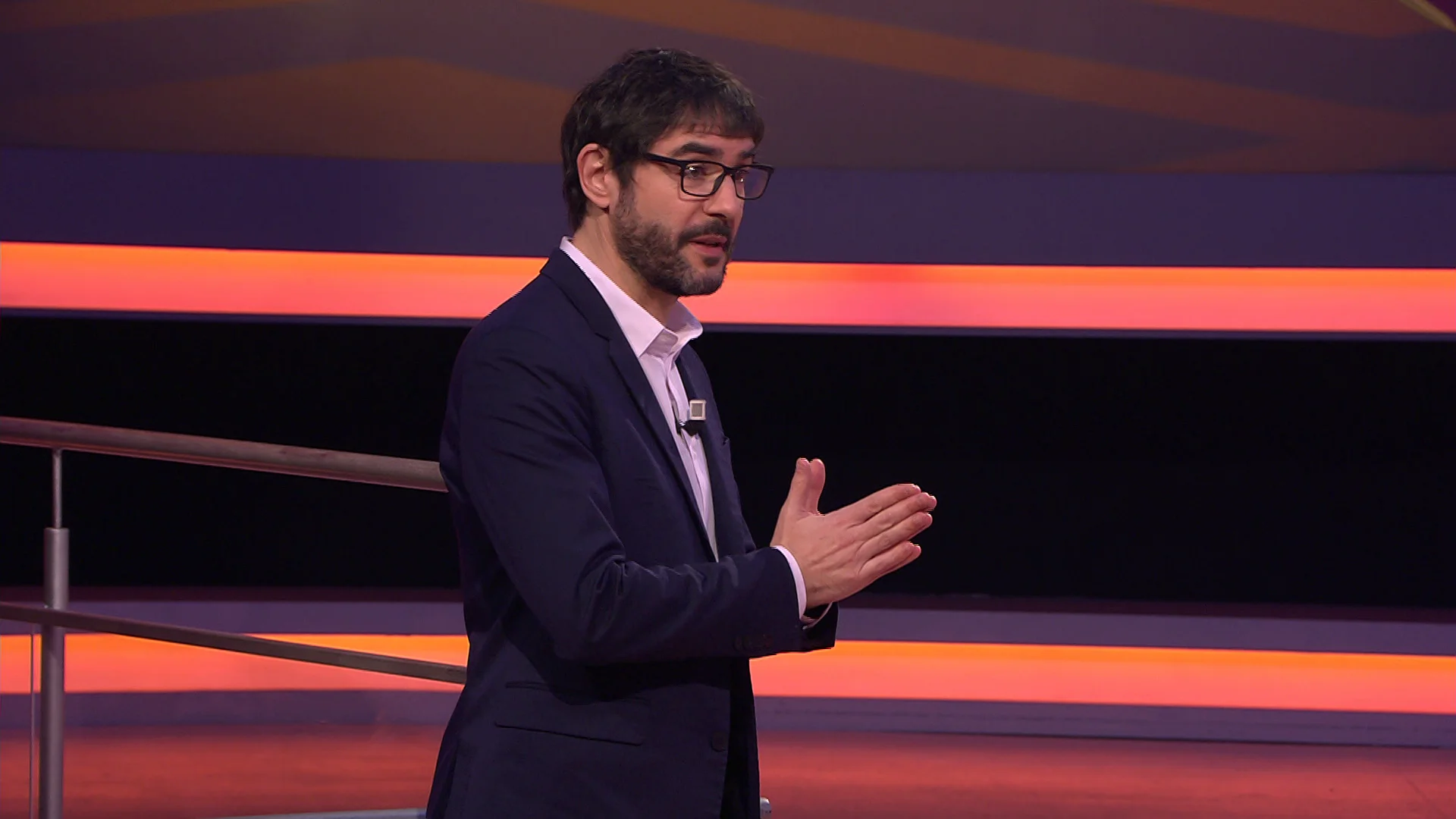 “Una pregunta que jamás pensé que haría”: Juanra Bonet se sorprende a sí mismo en ‘¡Boom!’